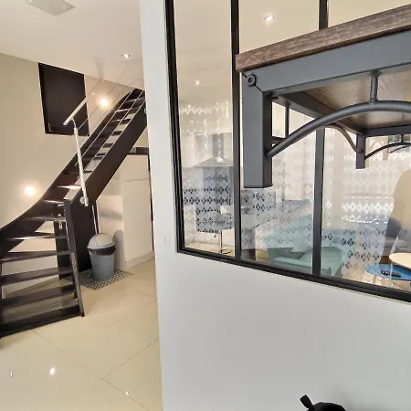 Апартаменты Maison Hypercentre - Duplex - Cozy Реймс